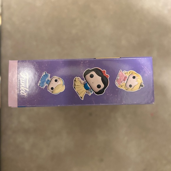 Funko bitty pop error - Picture 4 of 8